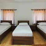 Guest Parents House 3* Μπεράτ