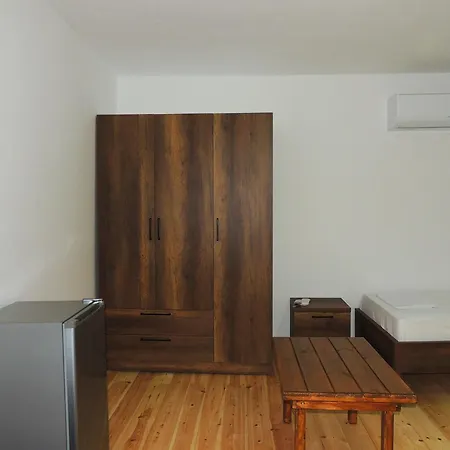 Πανσιόν Parents House Μπεράτ