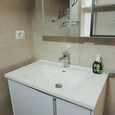 Parents House Πανσιόν 3*