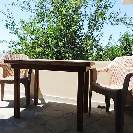 Parents House Μπεράτ