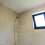 Guest Parents House Πανσιόν Μπεράτ