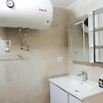 Guest Parents House 3* Μπεράτ