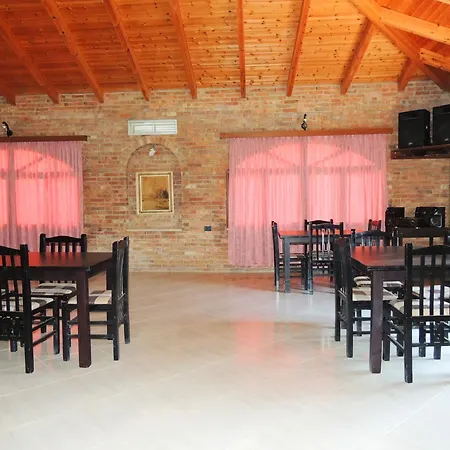 Guest Parents House بيرات