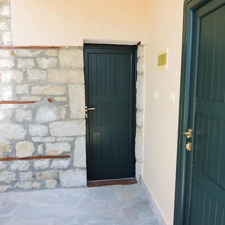 Guest Parents House بيت ضيافة بيرات