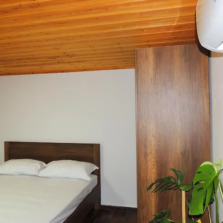 Guest Parents House بيت ضيافة بيرات